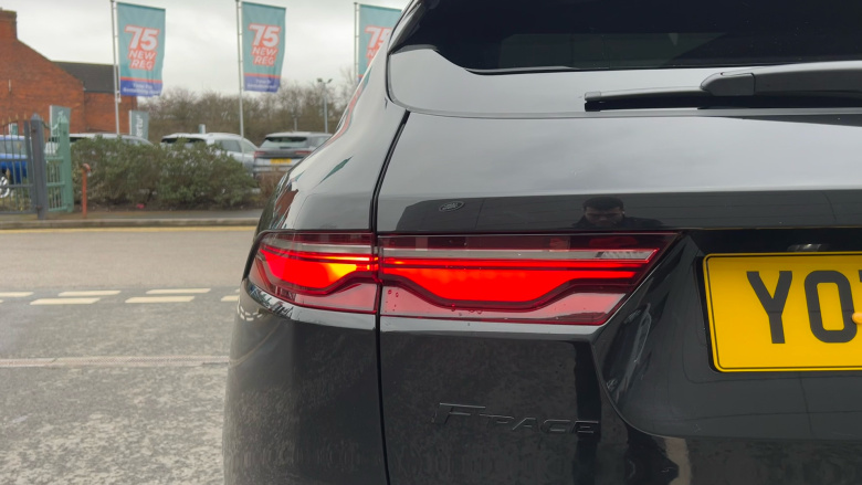 Jaguar F-Pace 2.0 D200 R-Dynamic Black 5dr Auto AWD Diesel Estate